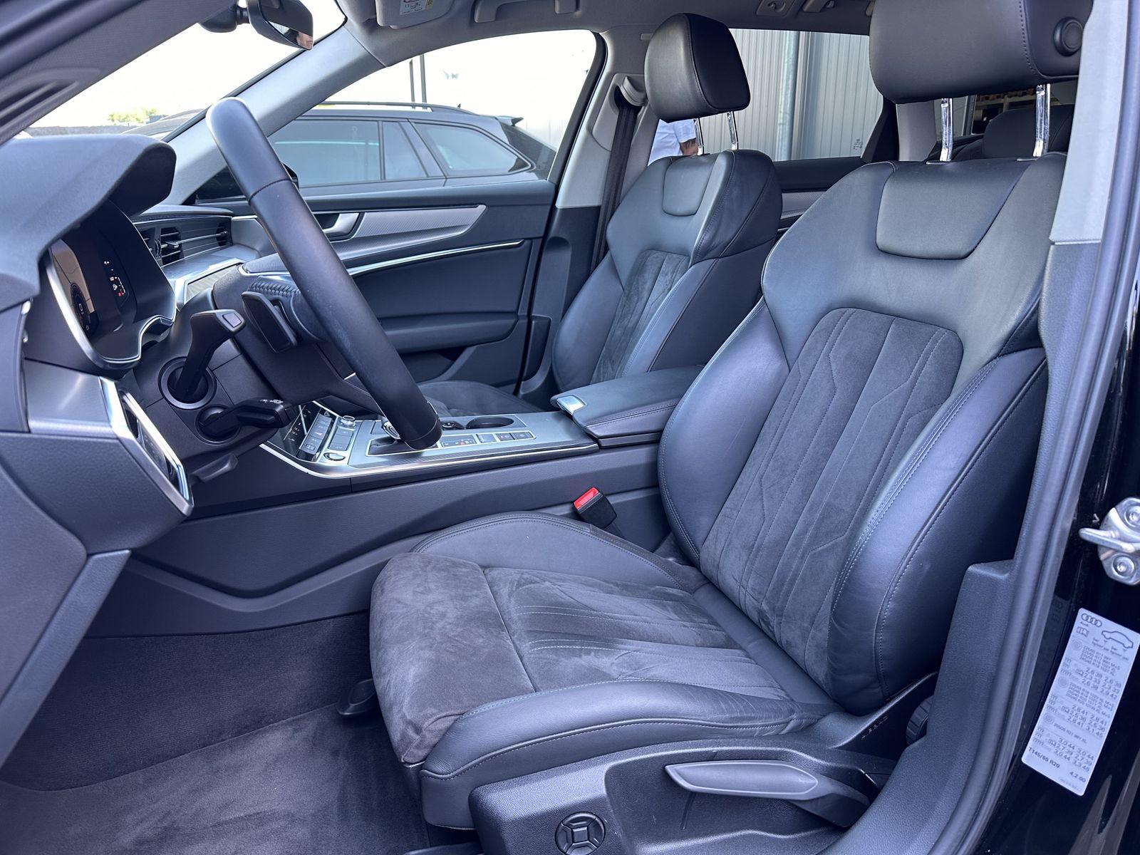 Fahrzeugabbildung Audi A6 Avant 50 TDI Qu S-Line NAV+LED+KAM+DIGDISPLAY