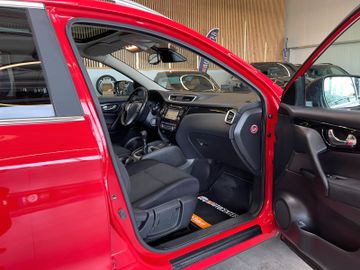 Nissan Qashqai N-Connecta *BI-XENON*LED*AHK*360 KAMERA*