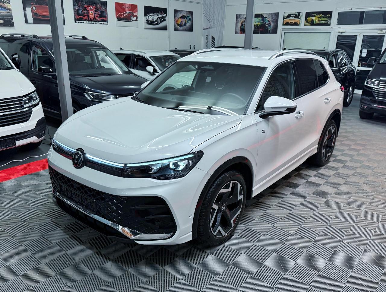 Volkswagen Tiguan 1.5 eTSI DSG R-Line,IQ.Matrix,AHK,NaviPro