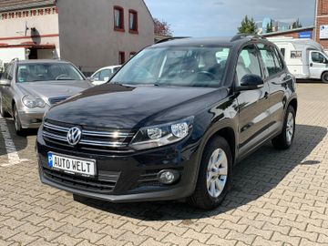 Volkswagen Tiguan - 1