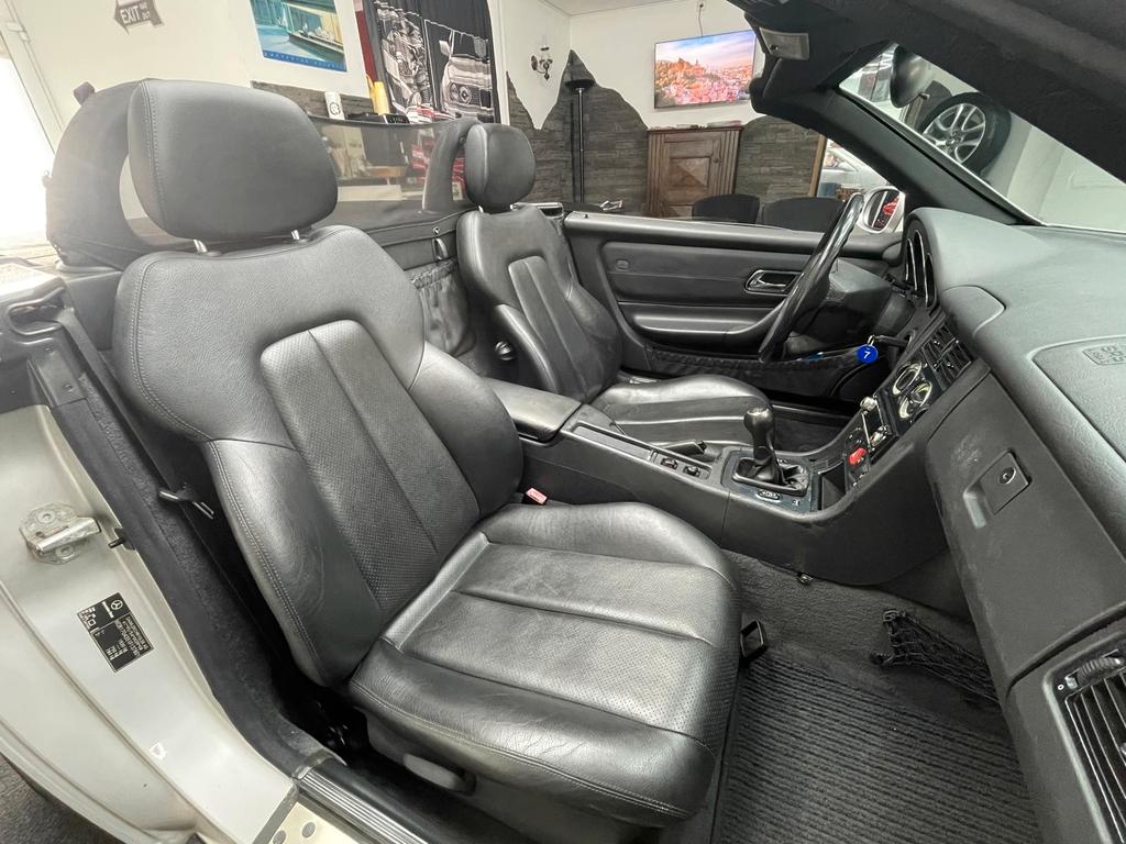 Mercedes-Benz SLK 200