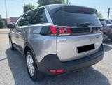 Peugeot 5008 1,2 PureTech ALU NAVI 7-Sitzer - ZR neu - Peugeot 5008 in Düsseldorf