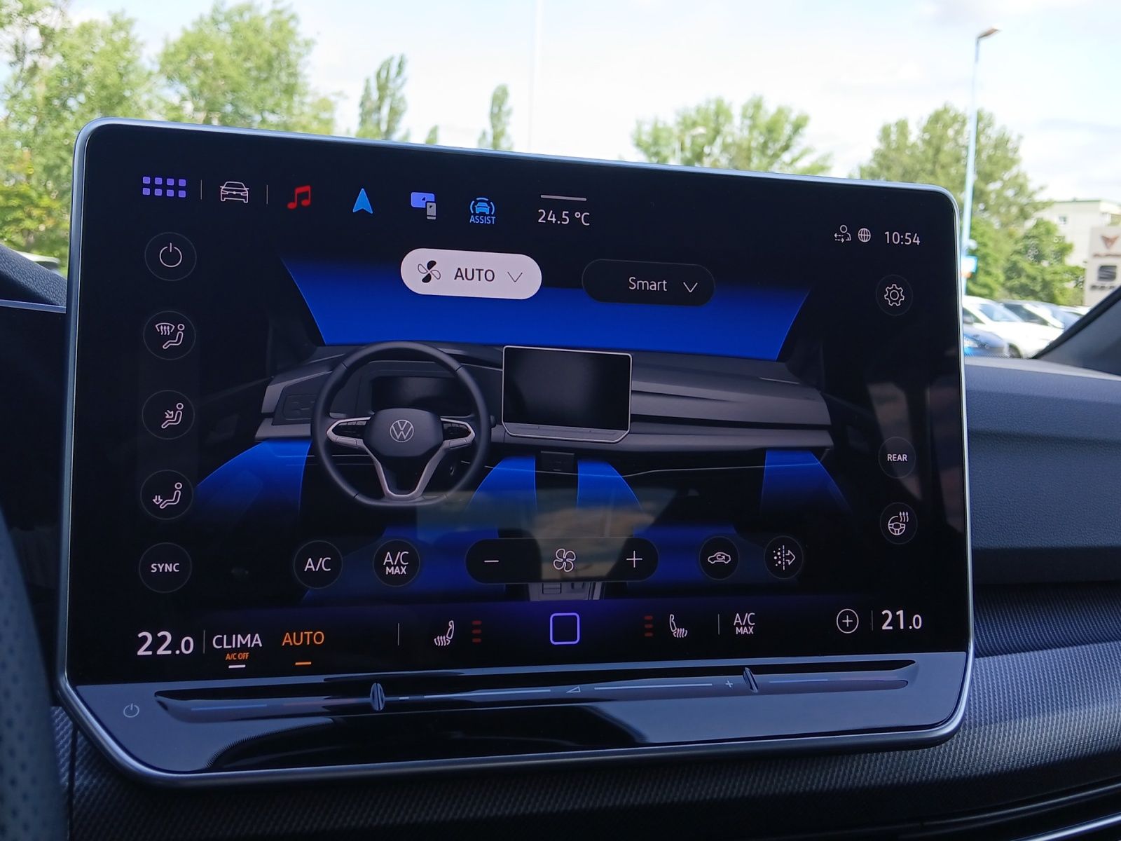 Fahrzeugabbildung Volkswagen Golf VIII TSI R-Line DSG LED AHK Navi HUD ACC RF