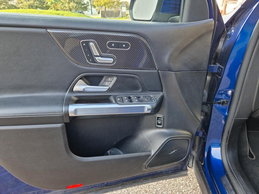 Mercedes-Benz GLB 35 AMG