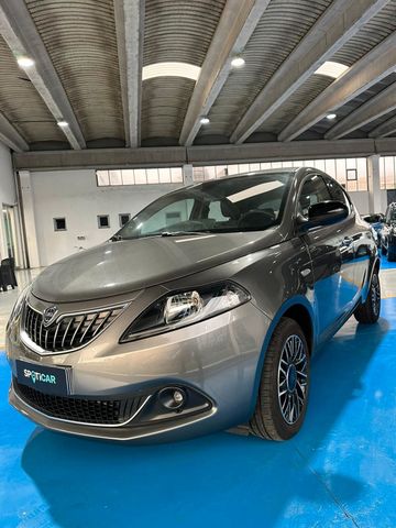 Altele Lancia Ypsilon 1.0 Hybrid Platino 2024 FULL