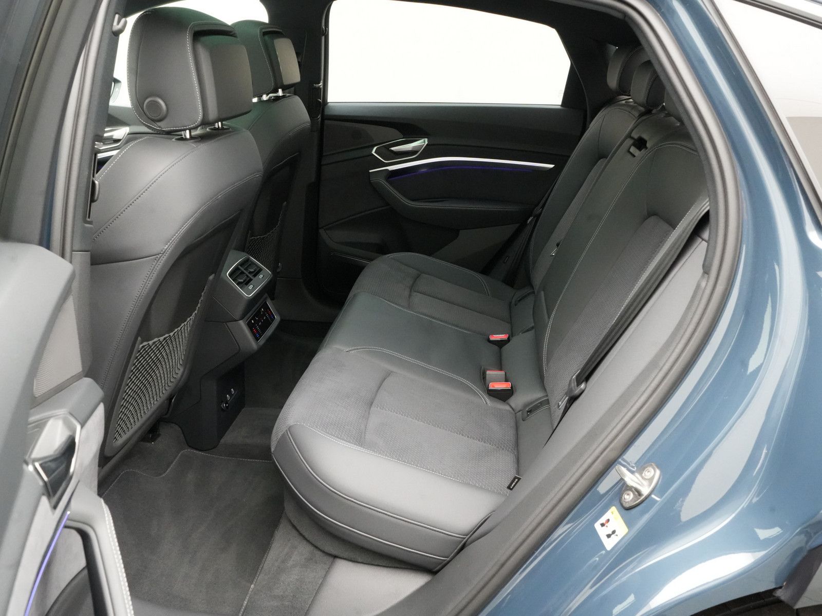 Audi Q8 S line NAVI PANO B&O KAM 360°MATRIX SHZ foto 15