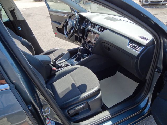 Fahrzeugabbildung Skoda Octavia Combi Style/DSG/AHK/KAM/SitzH/1.Hd/