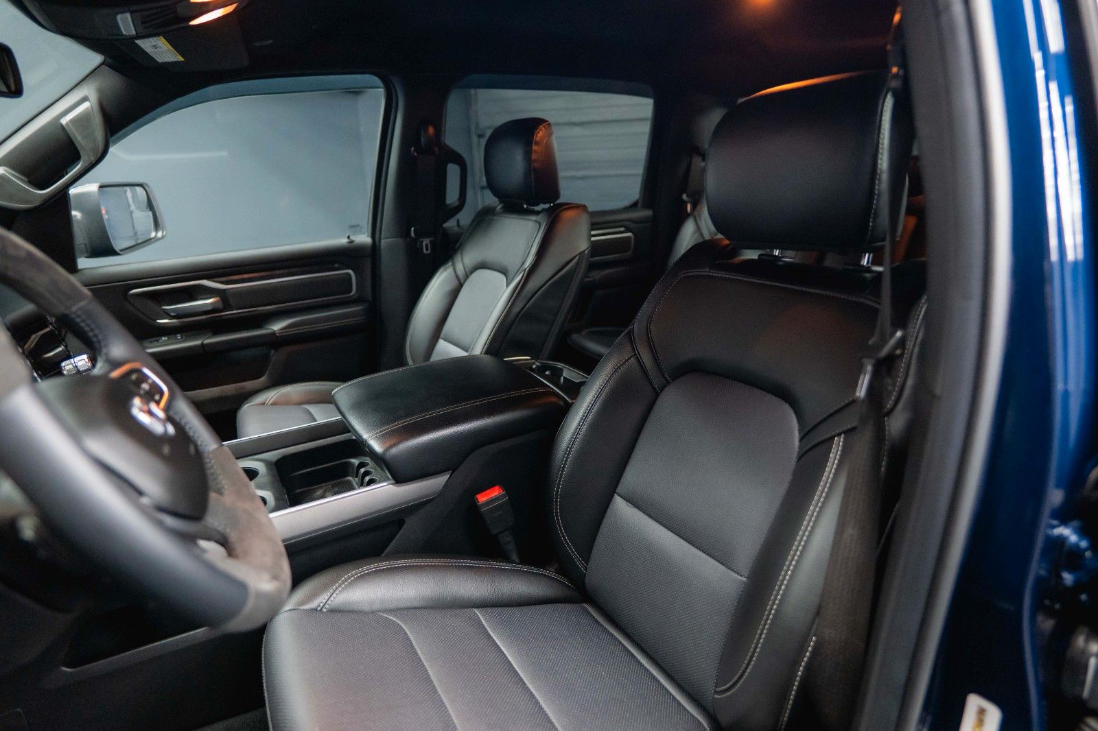 Fahrzeugabbildung Dodge RAM 5.7 V8 HEMI 4x4 OFFROAD Night Limited 19%