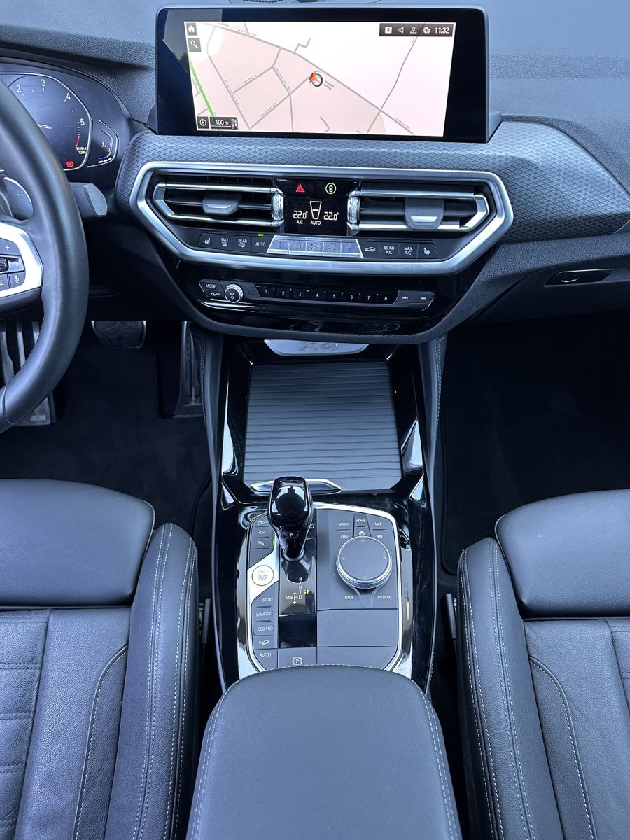 Fahrzeugabbildung BMW X4 xDrive30d M-Sport NAV+LASER+HEAD-UP+20ZO+360°