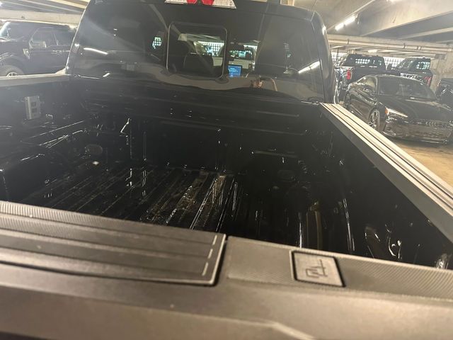 Ford F150 Lightning Lariat  gr. Batterie im Vorlauf