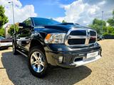 Dodge RAM 1500 5.7 4x4 / Monster / Dt.EZ / CleanCarfax - gebrauchte Dodge RAM aus dem Jahr 2020