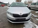 Skoda Octavia Combi Drive * Keyless * RFK * LED * SHZ - Skoda Octavia Drive mit Diesel-Antrieb