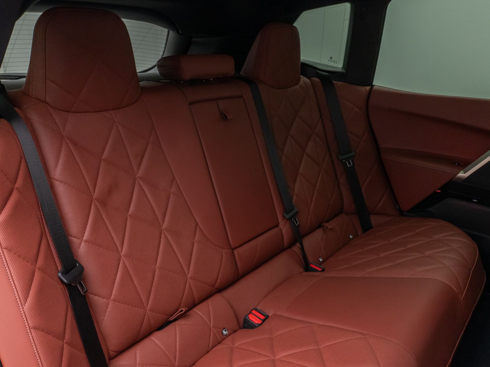 Fahrzeugabbildung BMW iX xD50  Sport Pano Sky-Lounge 360°Laser SoftCl