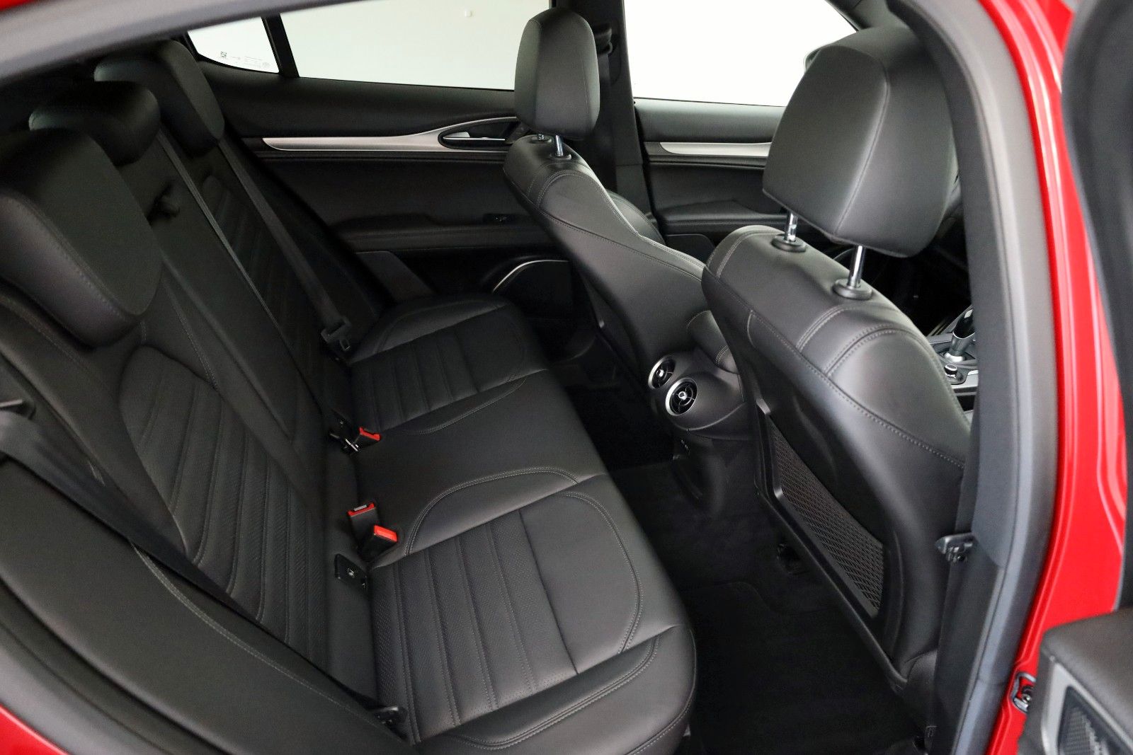Fahrzeugabbildung Alfa Romeo Stelvio Super Q4 Leder,Navi,Panorama,Apple CarP.