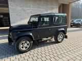 Land Rover Defender 90 TD4 Station Wagon SE SE - Land Rover Defender mit Diesel-Antrieb: Station Wagon Se