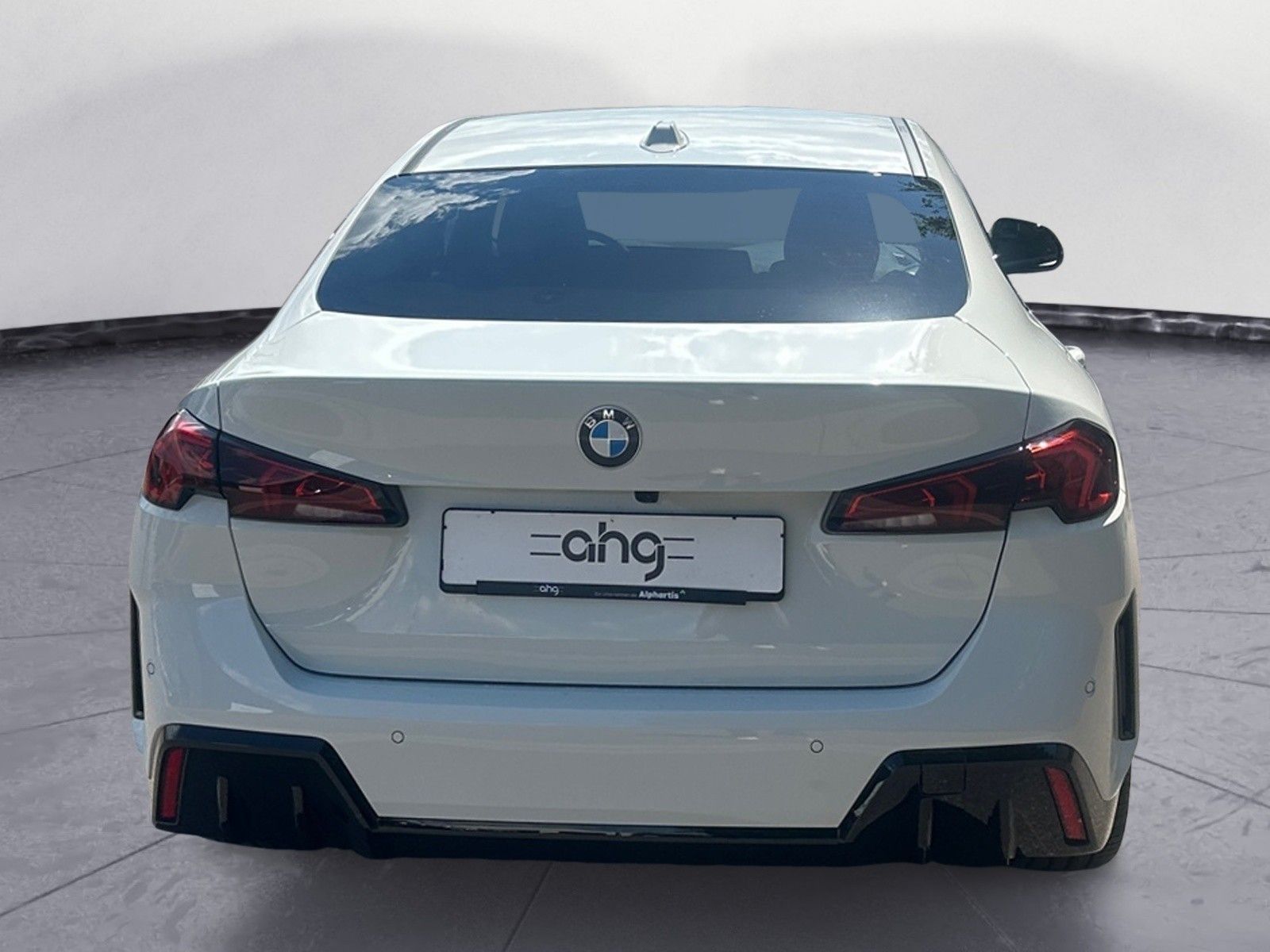 BMW 216 Gran Coupé - Bild 8