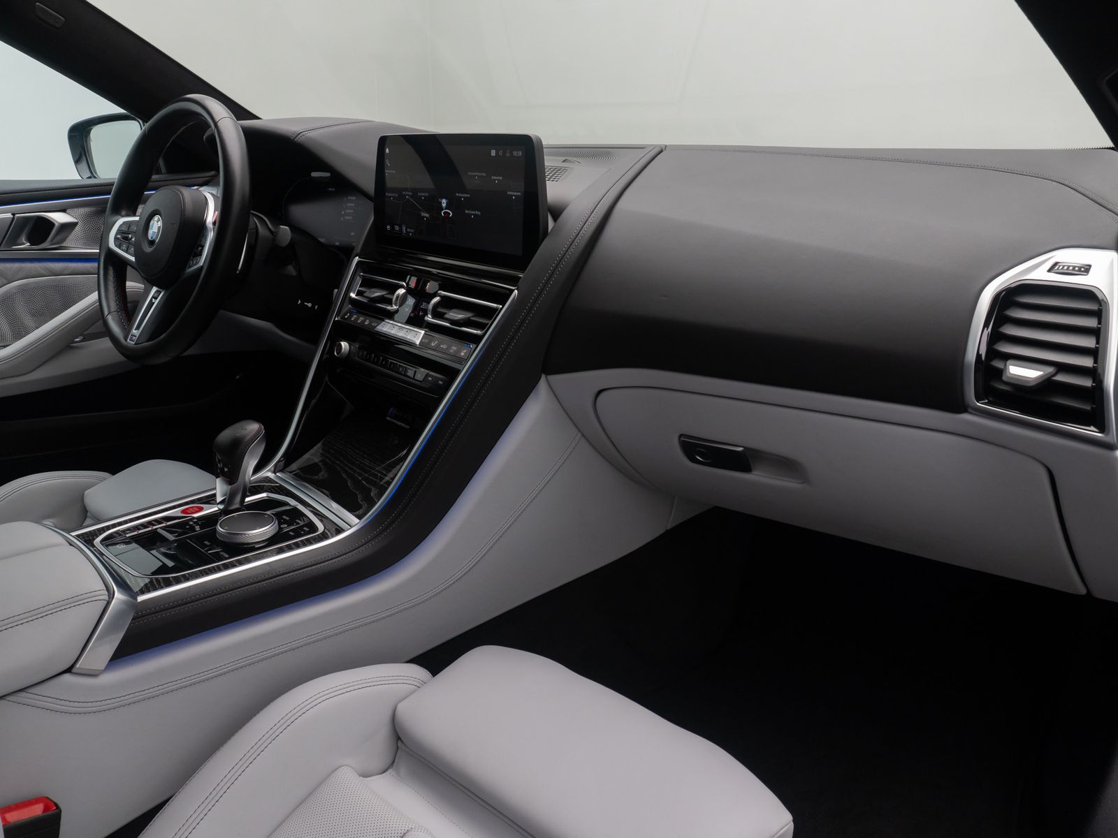 Fahrzeugabbildung BMW M8 Competition Gran Coupé Laser 360°B&W HUD Voll