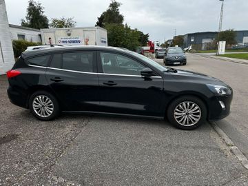 Ford Focus - 2