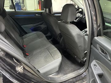 Volkswagen Golf - 7