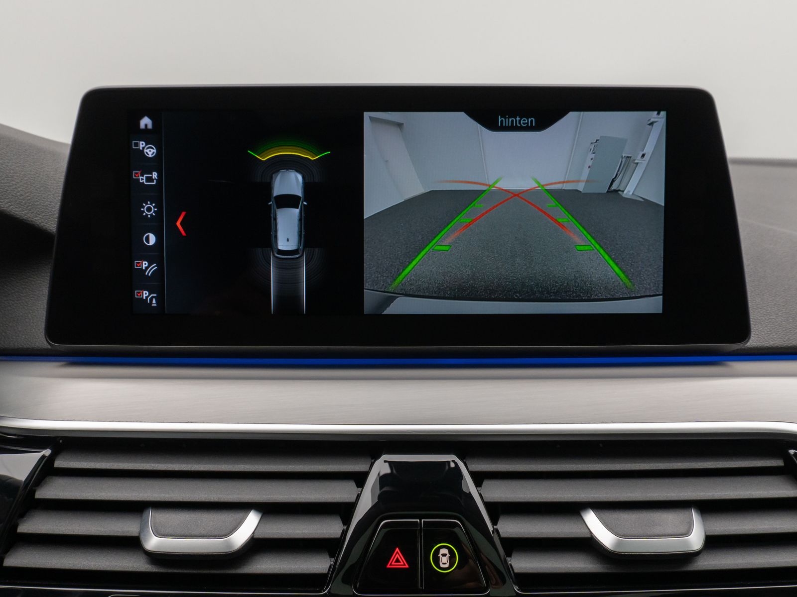 Fahrzeugabbildung BMW 530d xD SportLine Kamera Panorama HUD H/K Stndhz
