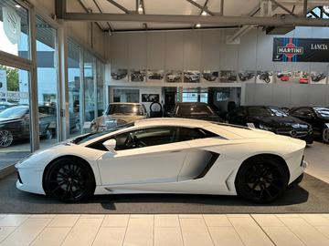 2011 Lamborghini AVENTADOR 照片 5