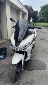 Aprilia SXR50 - APRILIA VON 1 BIS 50 CCM