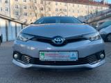 Toyota Auris Hybrid 1.8 Aut. Team Deutschland - Toyota Auris: 1.8