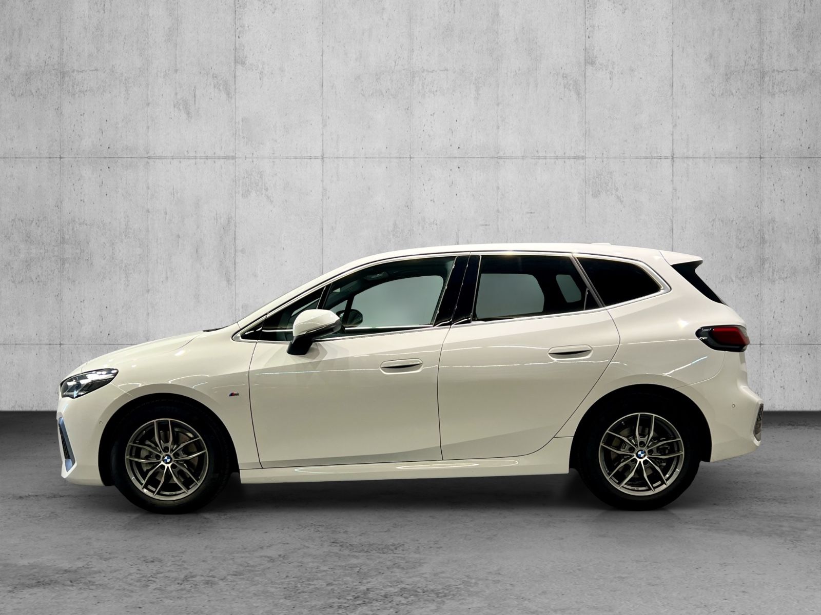 BMW 220 i M Sportpaket*Innovationsp.*Parkass+*uvm. imagem 2