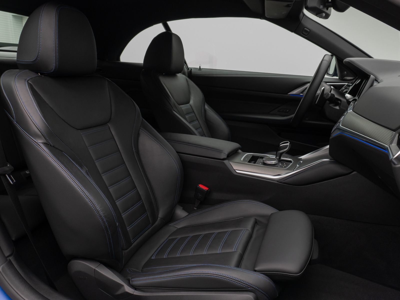 Fahrzeugabbildung BMW M440i xD Cabrio DAB Kamera HUD Individual 19Zoll