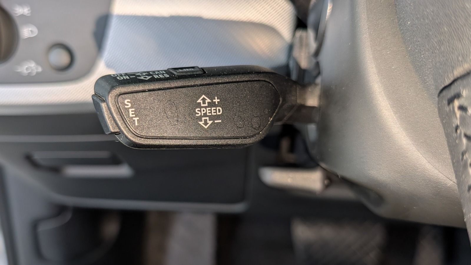 Fahrzeugabbildung Audi A4 Avant 35 TDI sport S-tronic LED * Navi