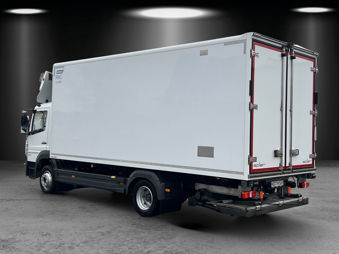 Fahrzeugabbildung Mercedes-Benz 1223 L  mit Spier Athlet Thermo 5 LBW 2000kg