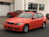BMW  320 dA Diesel Automatik 1.Hd - BMW 320 aus 2006: 320d