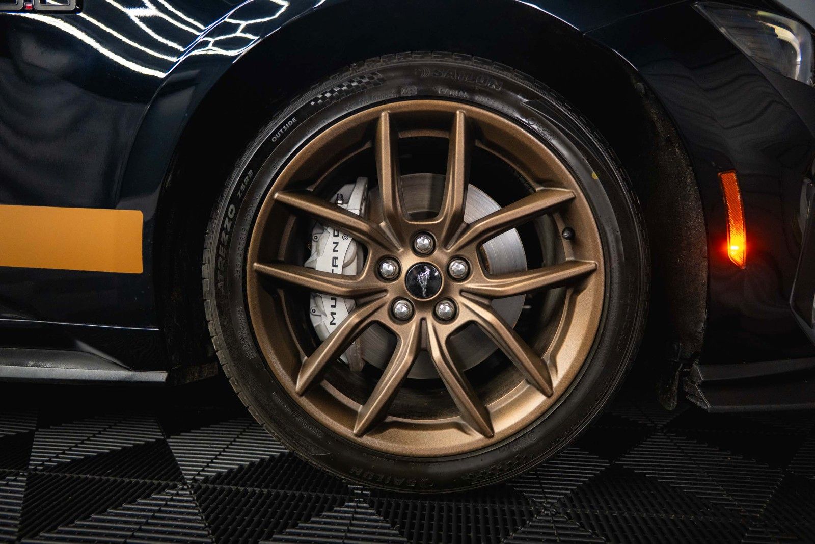 Fahrzeugabbildung Ford Mustang Fastback 5.0 Ti-VCT V8 Dark Horse 6-Gang