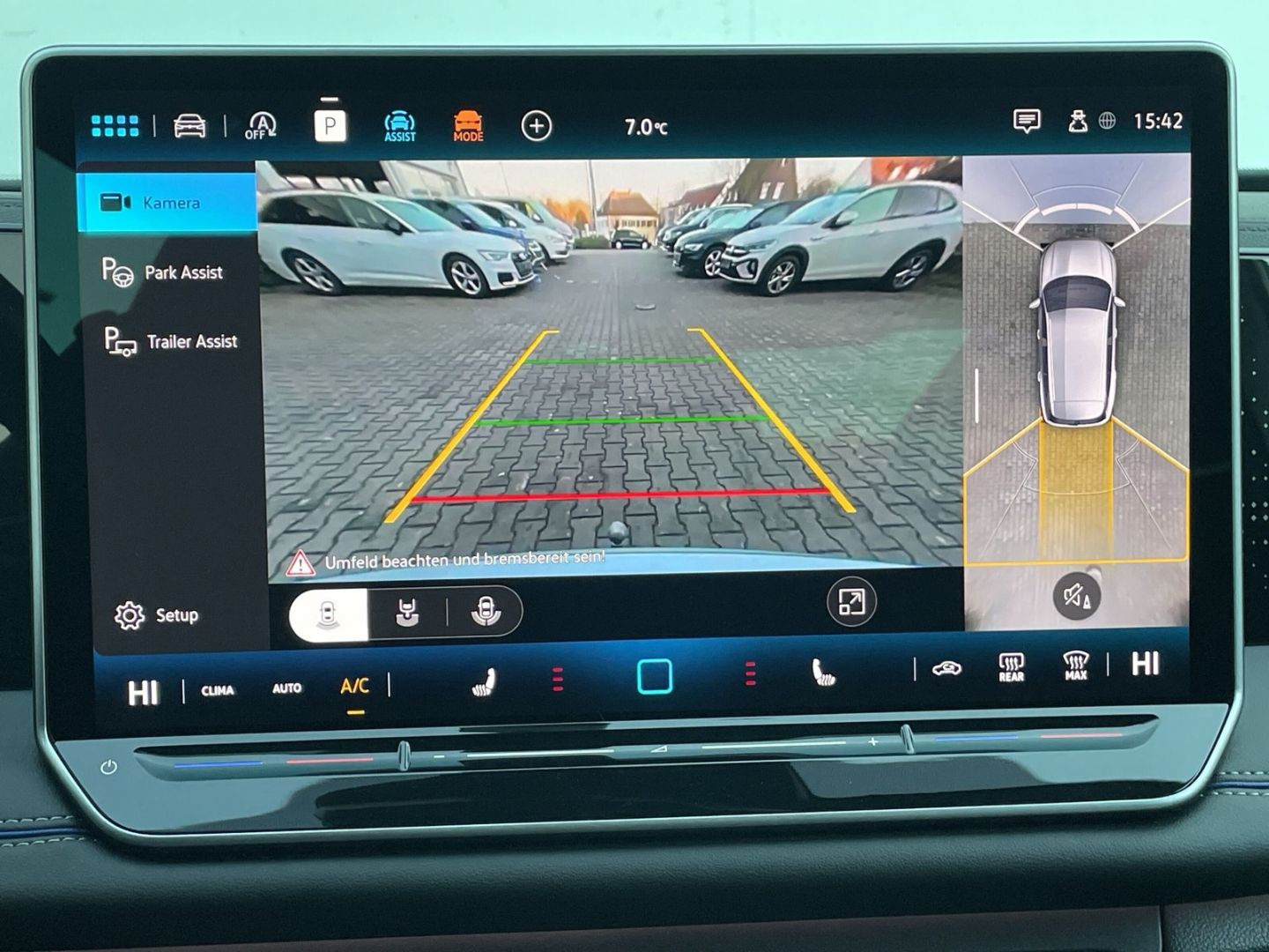 Tiguan 2.0 TDI 4M R-Line Standhzg/AHK/HUD/360°Ka