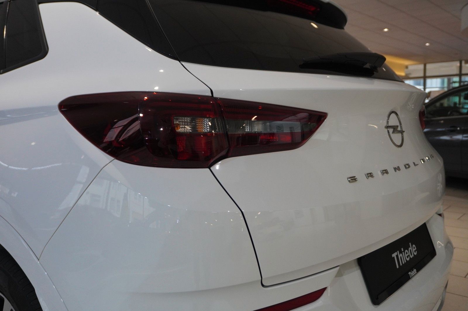 Fahrzeugabbildung Opel Grandland (X) 1.5D ELEGANCE NAVI/LED/KAMERA/AHK