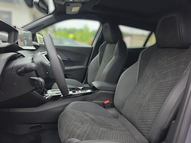 Peugeot 2008 GT 145 BAR +360°Kamera+Pano-Dach+Navi+ACC+