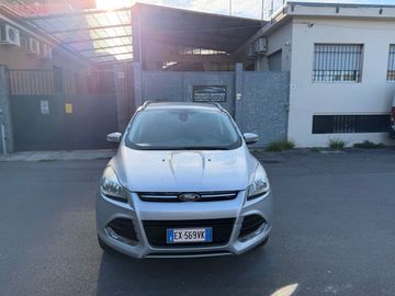 Ford Kuga - 3