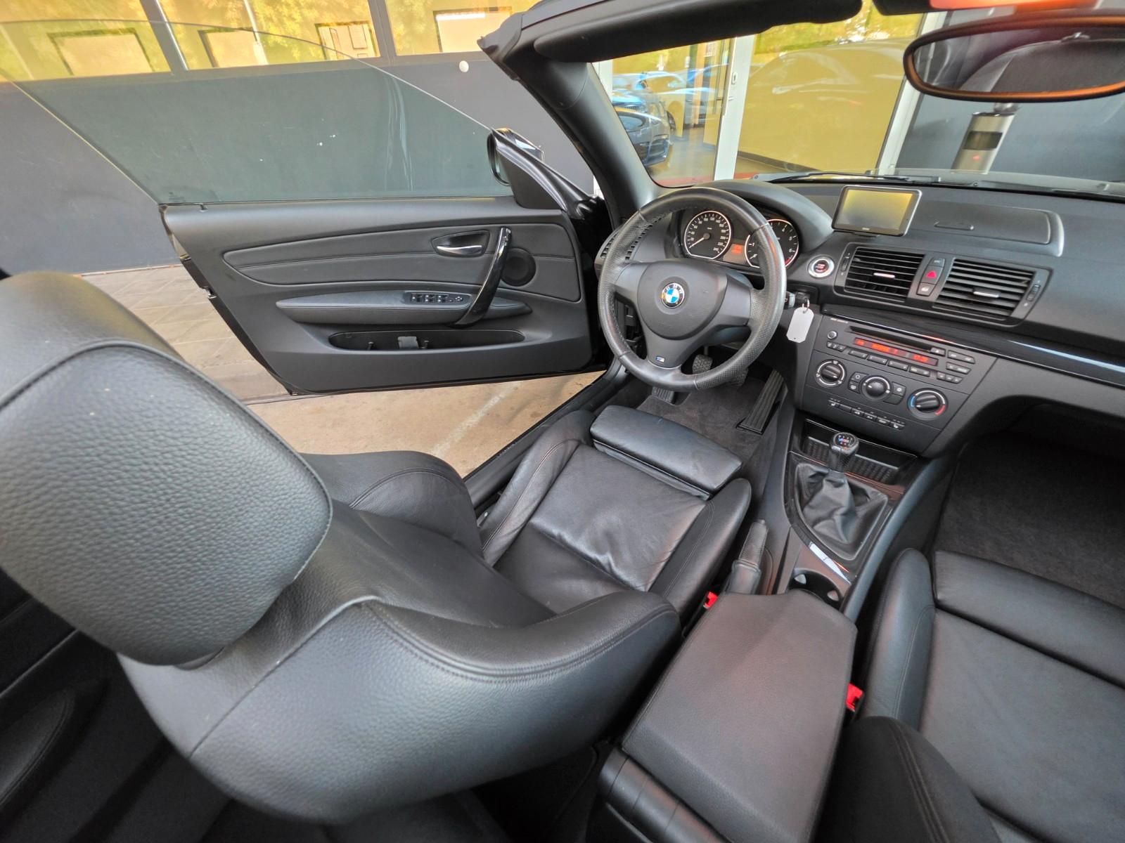 BMW 118i Cabrio M-Sport LEDER/Navi-BMW/PDC/1.Hand
