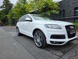 Audi Q7 3.0 TDI quattro 3x S LINE - Audi Q7 aus 2011: Line