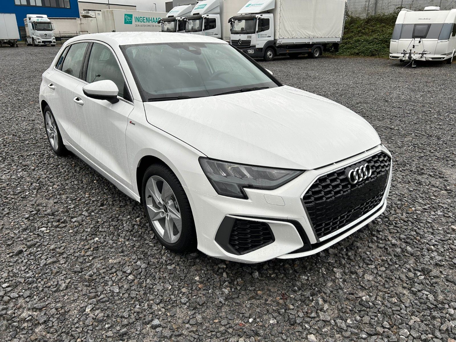 Fahrzeugabbildung Audi A3 Sportback 35 TFSI S-Tronic ACC LED Navi