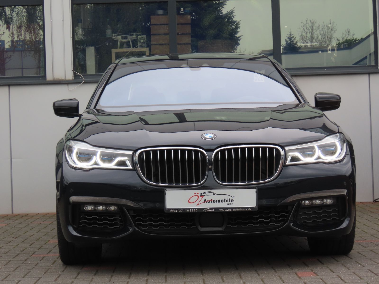 BMW 750Li xDrive M-Paket Soft-Close Pano DE Fzg foto 2