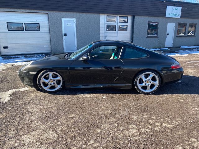 Porsche 996 Carrera 2 Coupé Manual