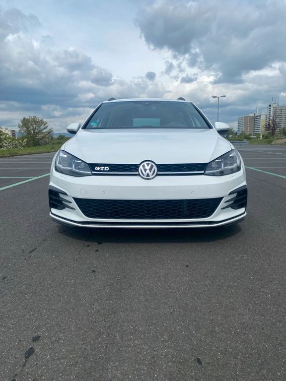 Image of Volkswagen Golf