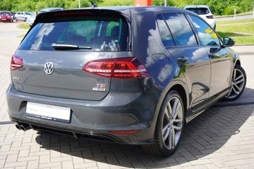 Volkswagen Golf - 6