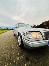 Mercedes-Benz Mercedes 300 tdt / w124-s124 - Mercedes-Benz S 300 mit Diesel-Antrieb: Automatik