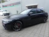 Alfa Romeo Giulia Veloce 2.0 Turbo 16V Ti Q4 LEDER/H&K/ACC - Alfa Romeo Giulia aus 2021