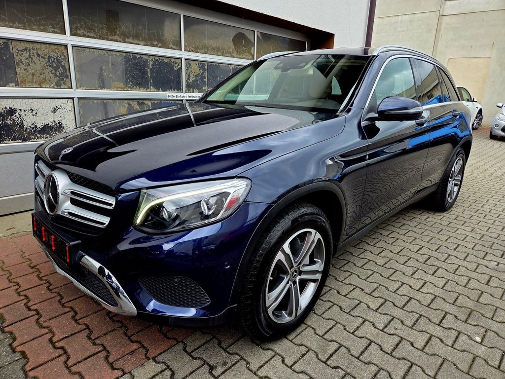 Image of Mercedes-Benz GLC 220