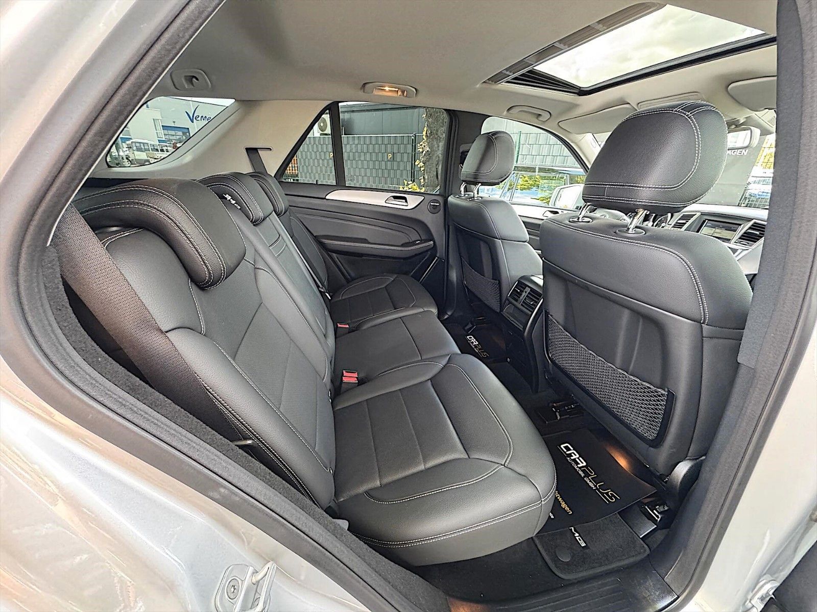 Fahrzeugabbildung Mercedes-Benz ML 400 AMG Sport-Paket 4Matic *Bi-Xenon*LED*