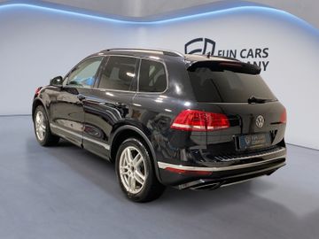 Volkswagen Touareg - 3