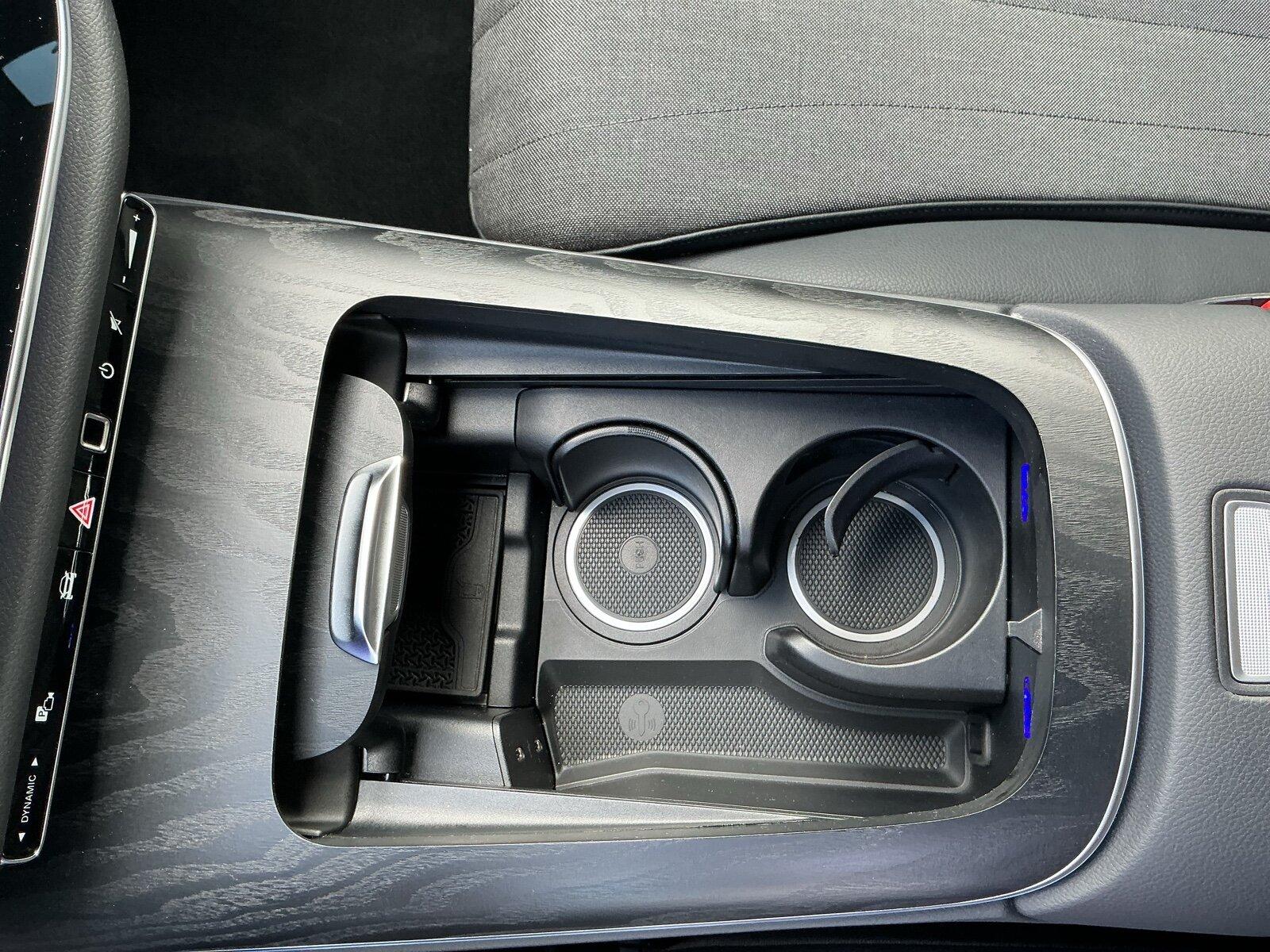 Mercedes-Benz E 220 d T AVANTGARDE RüCam Distro AHK LED Totwin